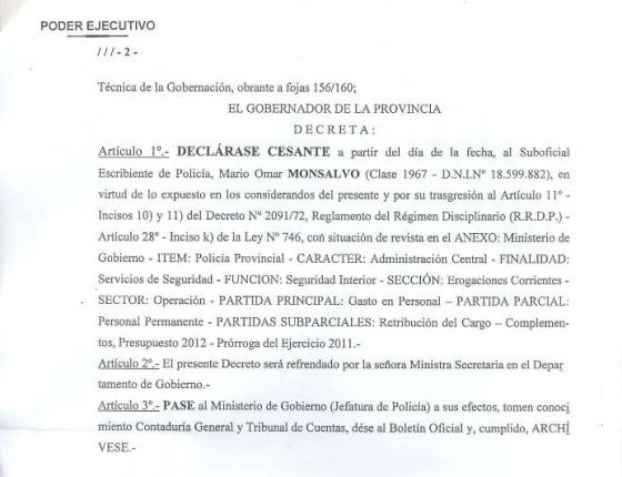 La cesantía fue firmada por el Gobernador y la Ministra de Gobierno.