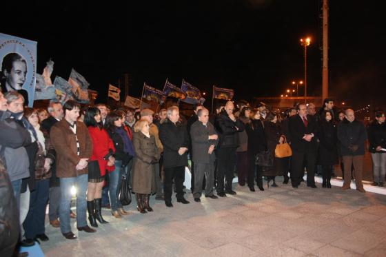 Acto ayer en la plazoleta donde se encuentra el monumento a Eva Perón. (G. C.)