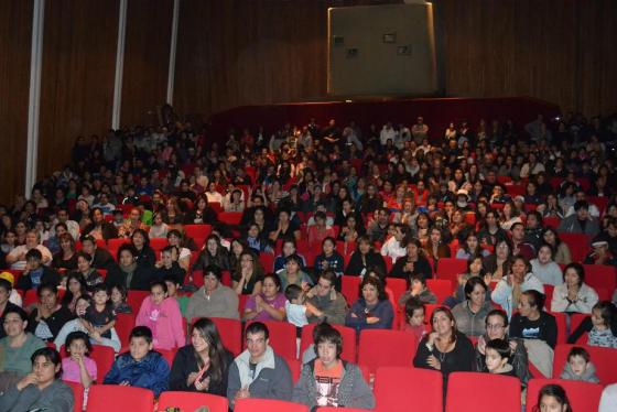 Se reabrirá el cine Teatro Lázaro Urdin en Pico Trucado.