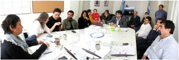 La reunión de ayer de la mesa de negociación paritaria sectorial de Salud. (Foto C.G.)