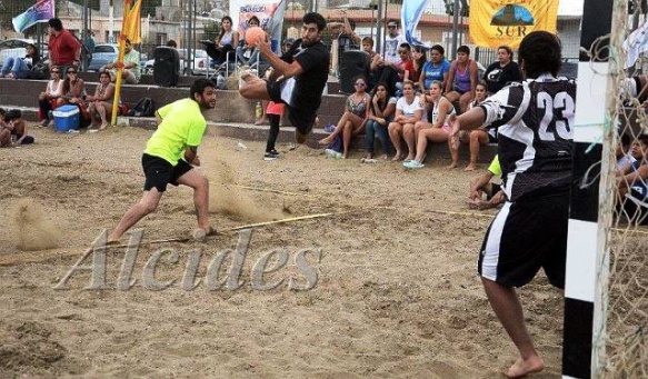 Las Guapas Y Traruwe Son Campeones Del Beach Handball